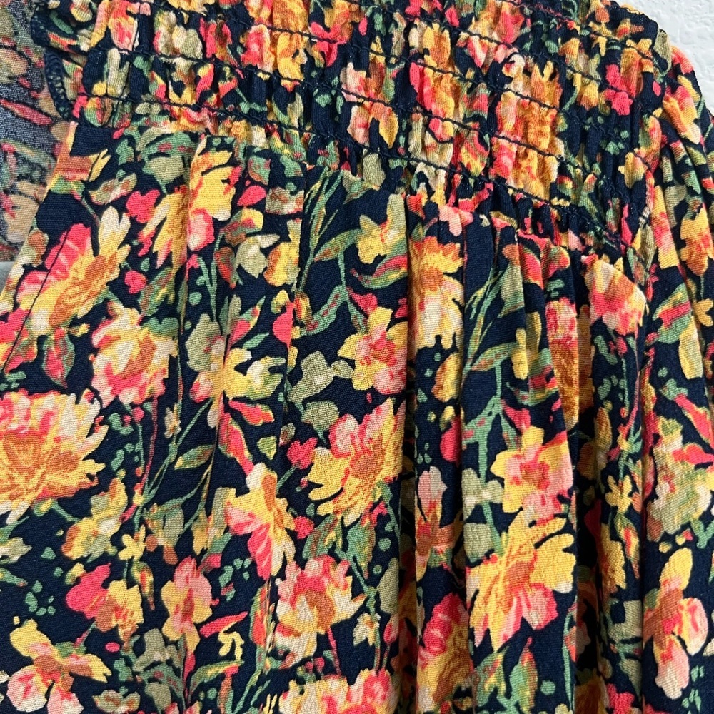 Terra & Sky Floral Boho Smocked V-Neck Blouse 1X Black Yellow Peach Flowers - Picture 6 of 9